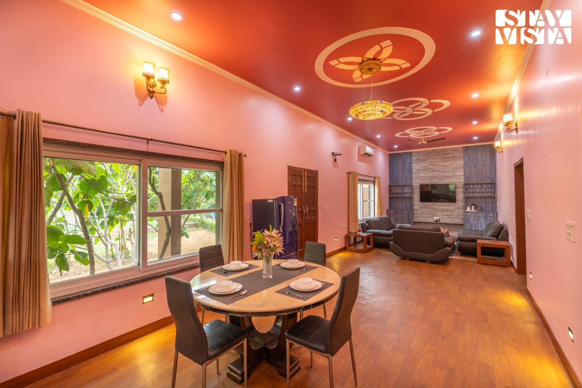 Stayvista At Maple Farms With Pool, Bbq & Bonfire Sohna ภายนอก รูปภาพ