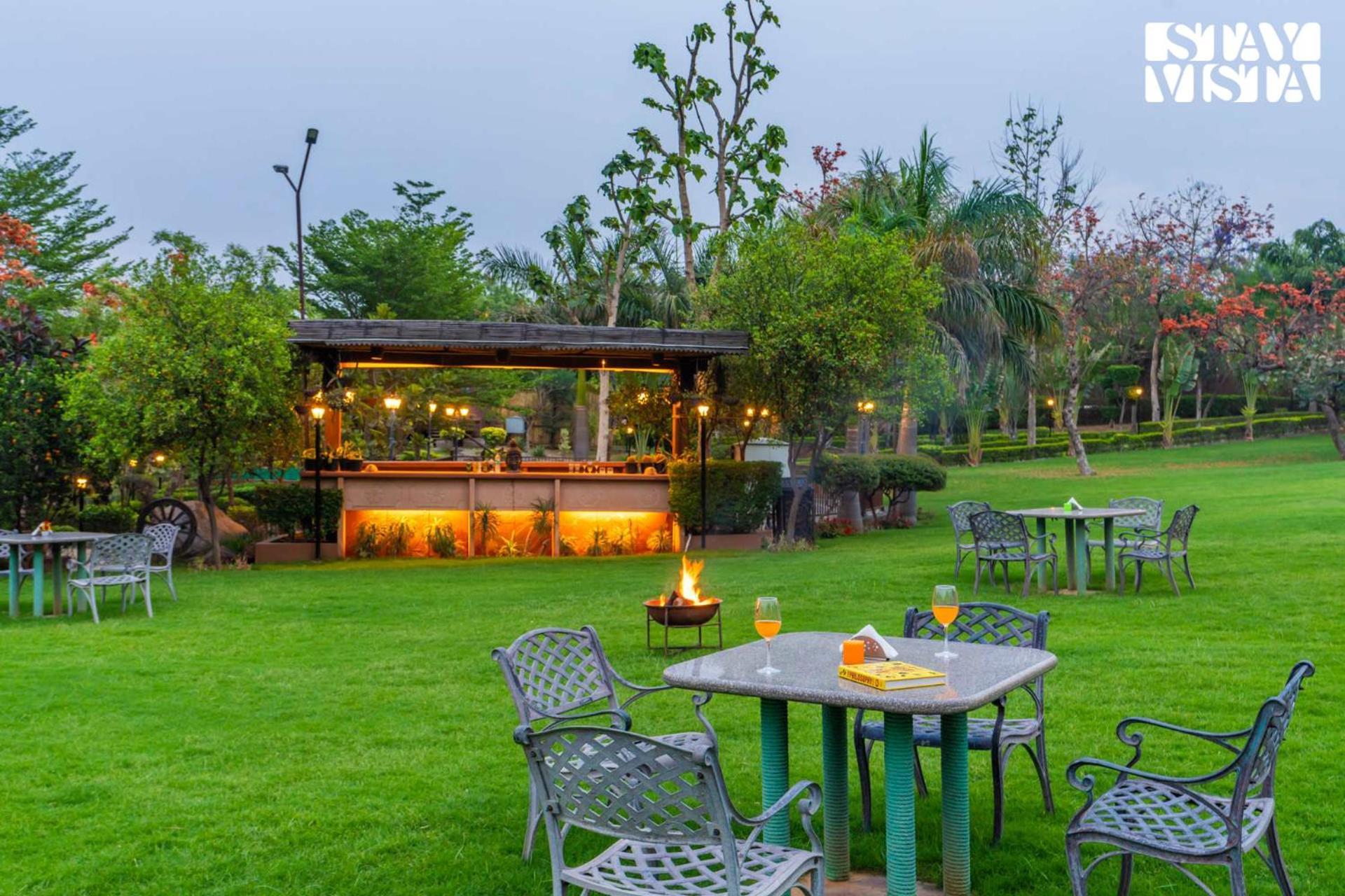 Stayvista At Maple Farms With Pool, Bbq & Bonfire Sohna ภายนอก รูปภาพ